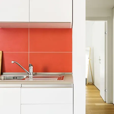 Joivy Stylish 1-bedroom Flat *