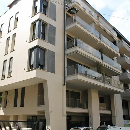 Joivy Stylish 1-bedroom Flat *