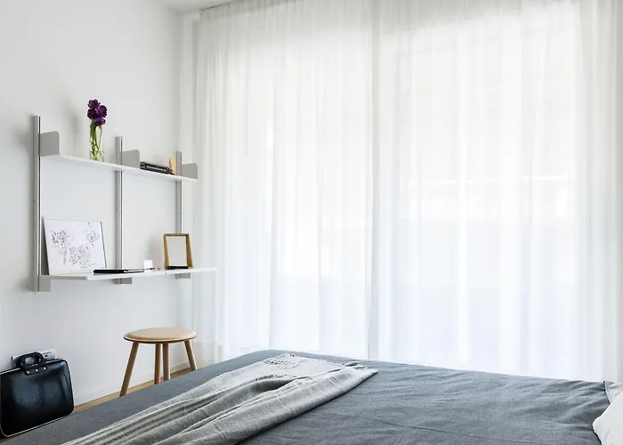 Joivy Stylish 1-bedroom Flat Mediolan