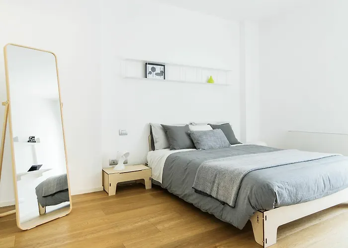 Joivy Stylish 1-bedroom Flat Mediolan