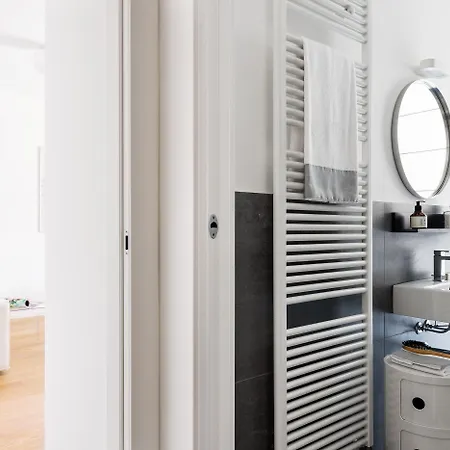 Joivy Stylish 1-bedroom Flat 아파트 밀라노