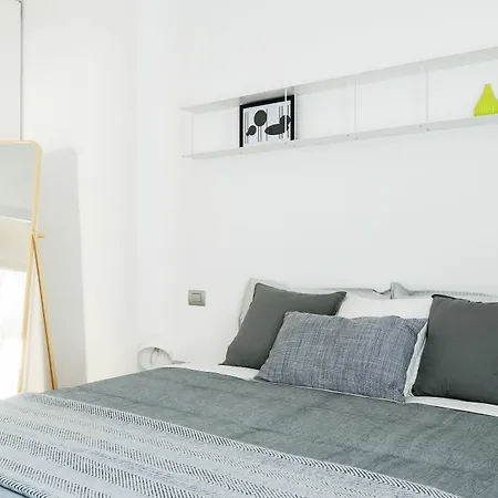 아파트 Joivy Stylish 1-bedroom Flat *