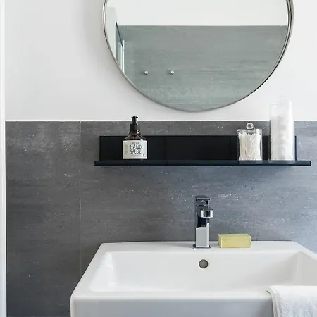 Joivy Stylish 1-bedroom Flat Apartment Milan
