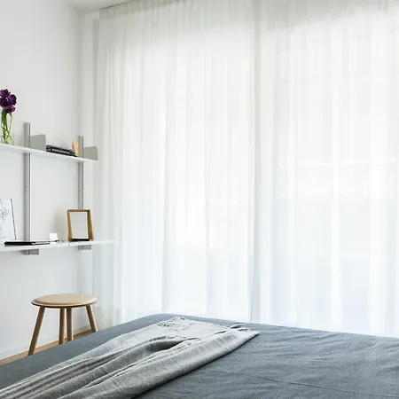 Joivy Stylish 1-bedroom Flat * Milan